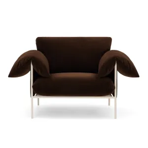 Alva Armchair (Nougat Frame, Avalon Piccolo)