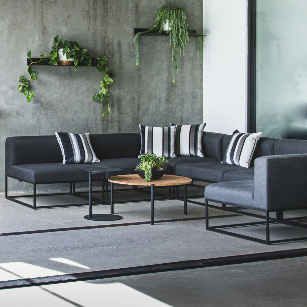 Banyan Round Coffee Table