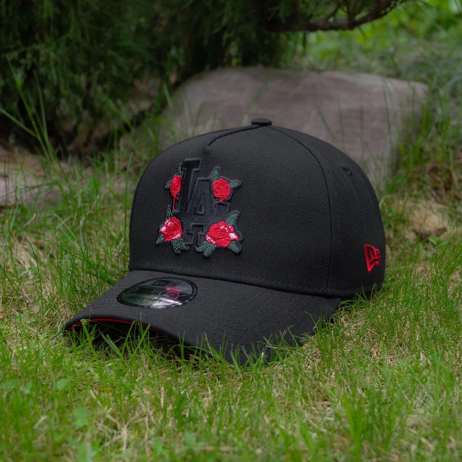 New Era 9Forty A-Frame Los Angeles Dodgers Roses Black / Scarlet Uv Snapback Cap Limited Stock Offer