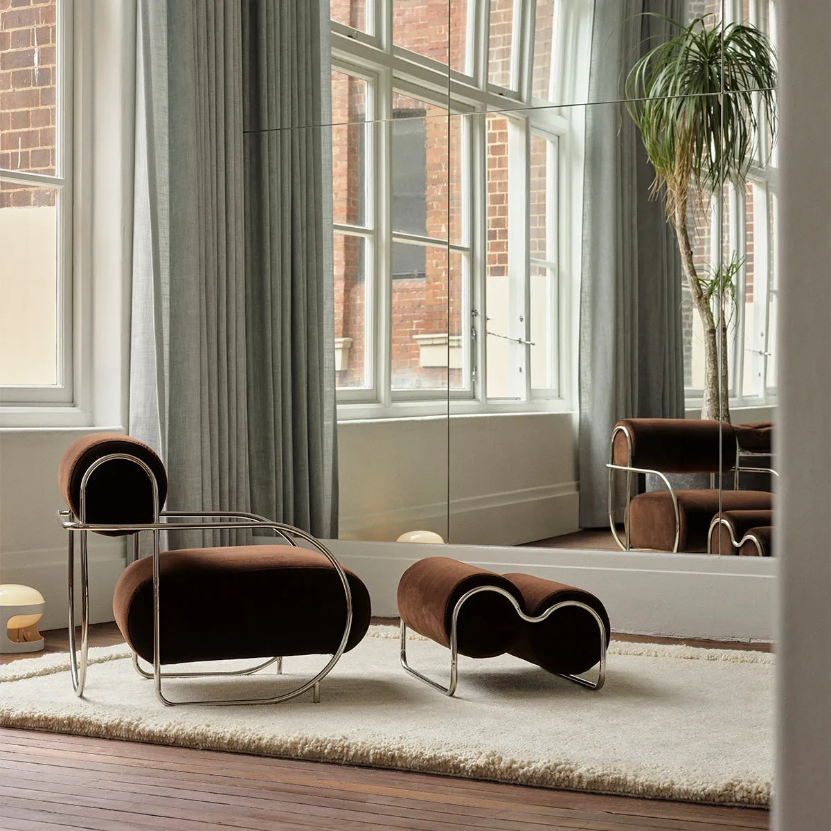 Chromeo Armchair & Ottoman (Avalon Piccolo)