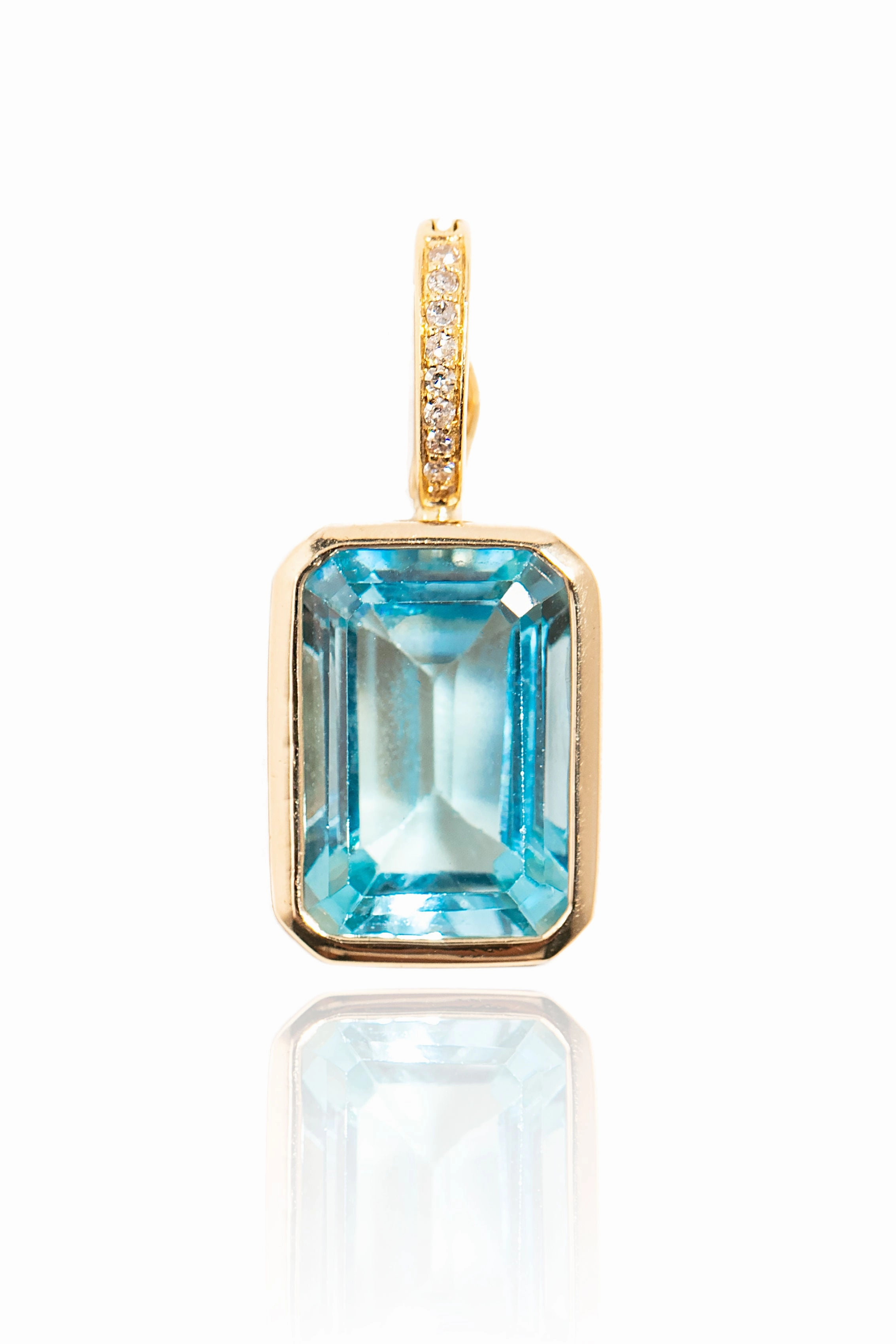 Diamond Blue Topaz Pendant In Yellow Gold Clearance Sale Now Big Price Drop
