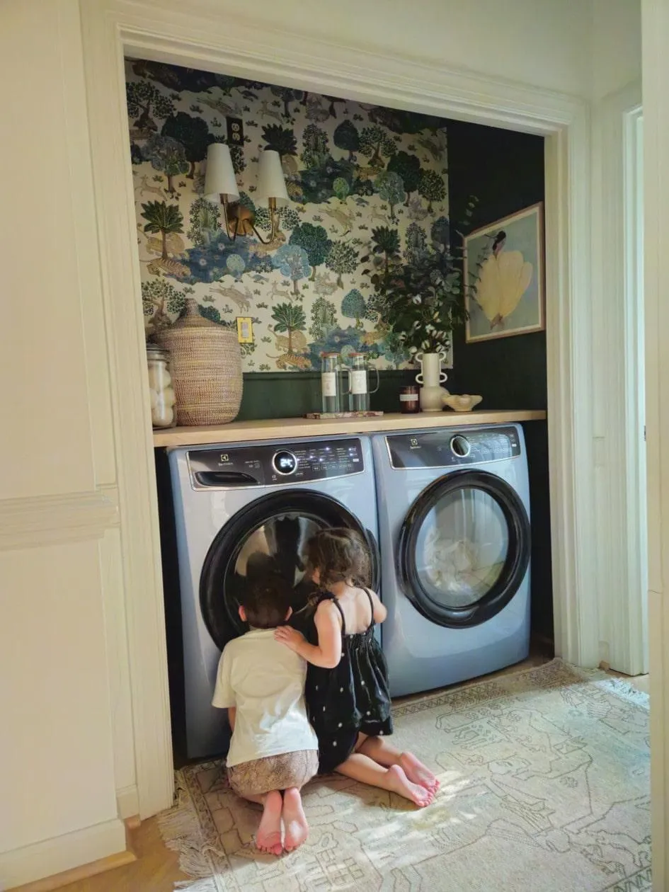 Electrolux ELFG7437AG Electrolux Front Load Perfect Steam&#8482; Gas Dryer With Instant Refresh - 8.0 Cu. Ft.