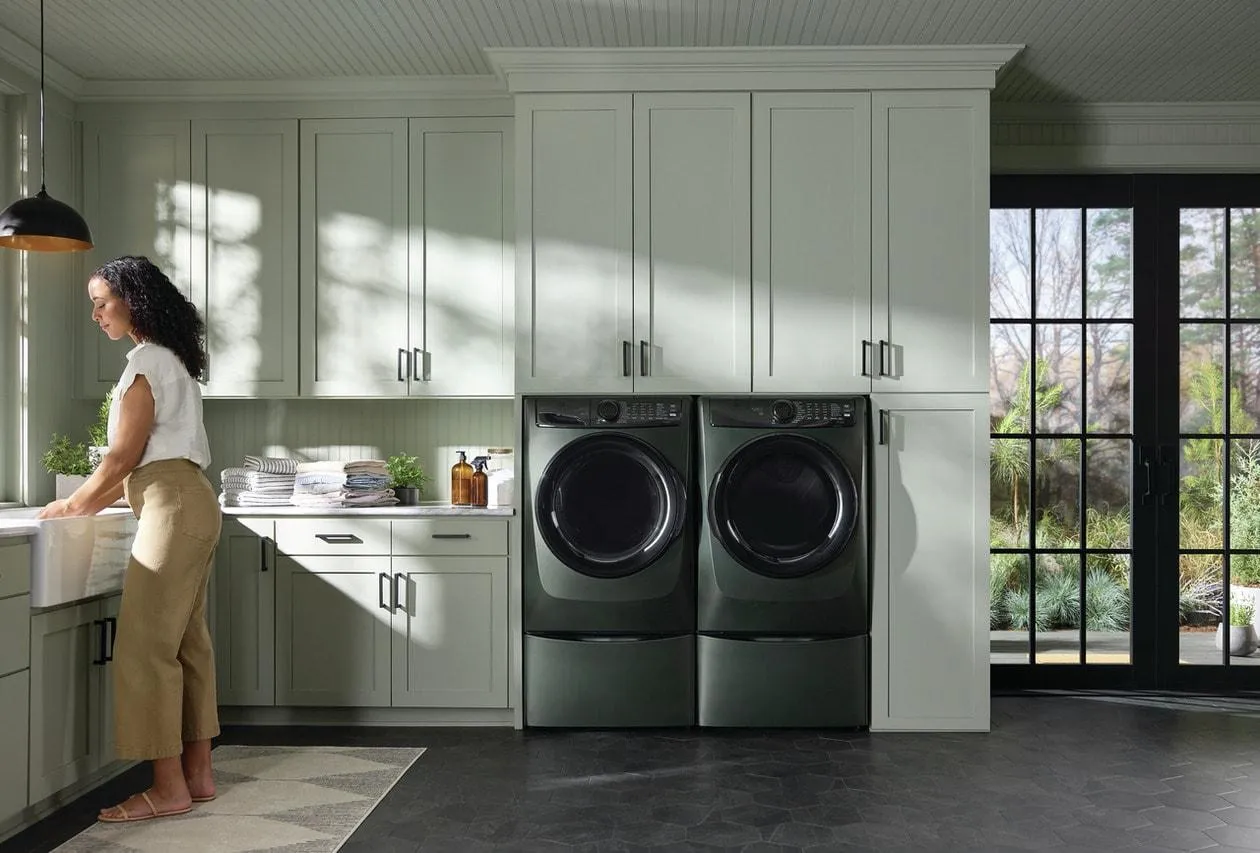 Electrolux ELFG7738AA Electrolux Front Load Perfect Steam&#8482; Gas Dryer With Luxcare Dry And Instant Refresh - 8.0 Cu. Ft.