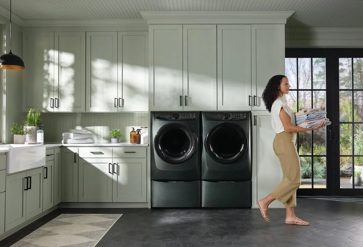 Electrolux ELFG7738AA Electrolux Front Load Perfect Steam&#8482; Gas Dryer With Luxcare Dry And Instant Refresh - 8.0 Cu. Ft.