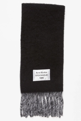 Unmissable Deal Today Fringed Logo Label Scarf Black/Grey