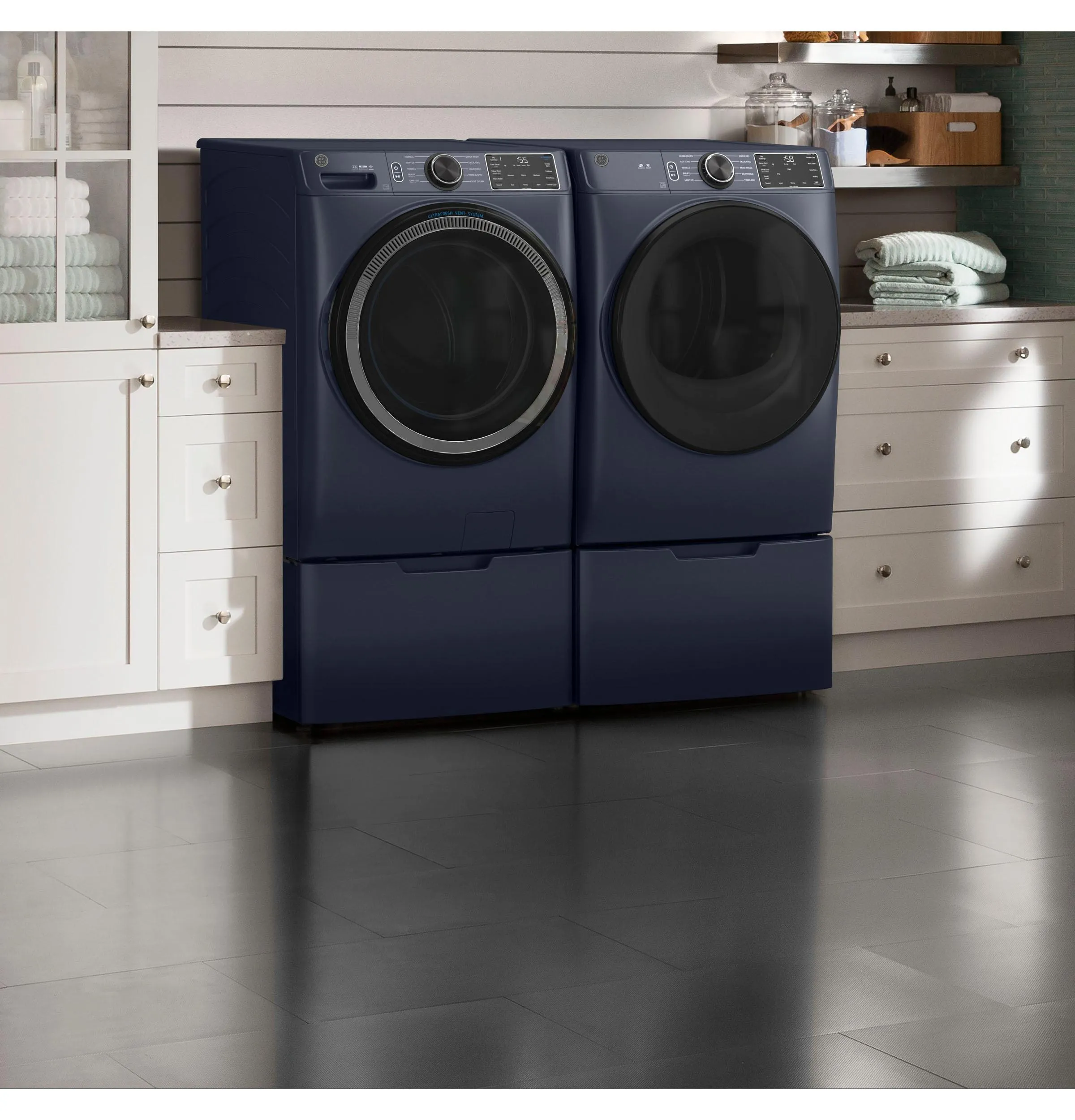 Ge Appliances GFD55GSPRRS Ge 7.8 Cu. Ft. Capacity Smart Front Load Gas Dryer With Sanitize Cycle