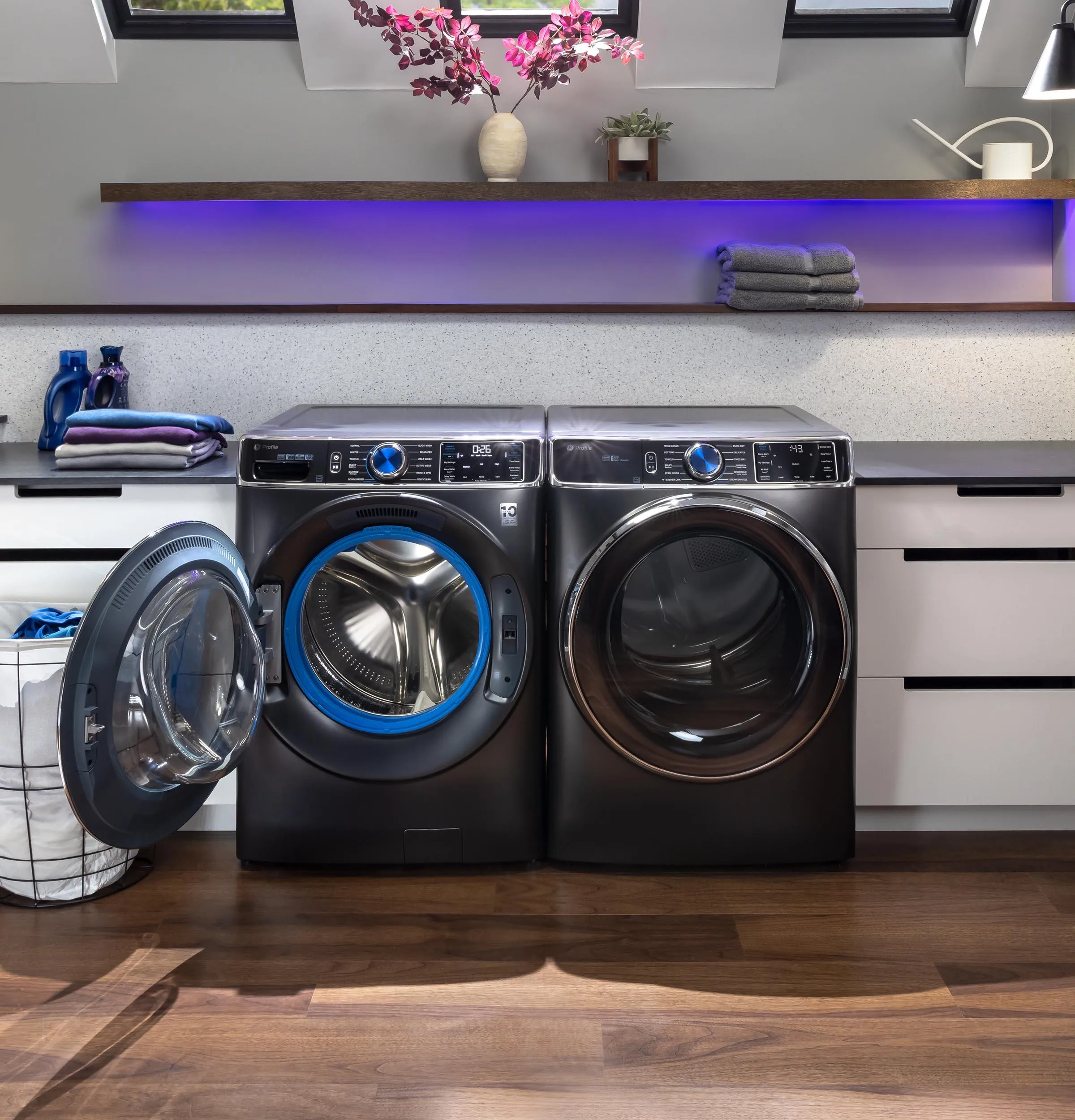 Ge Appliances PFD95GSPTDS Ge Profile&#8482; 7.8 Cu. Ft. Capacity Smart Front Load Gas Dryer With Steam And Sanitize Cycle