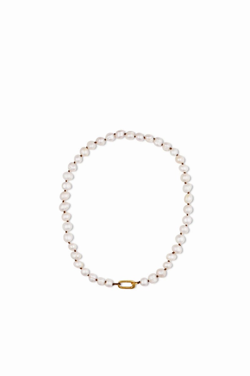 Hart - Pearl Necklace -16.5"/Oval Clip Trending Now Discount Must-Have Gift Ideas