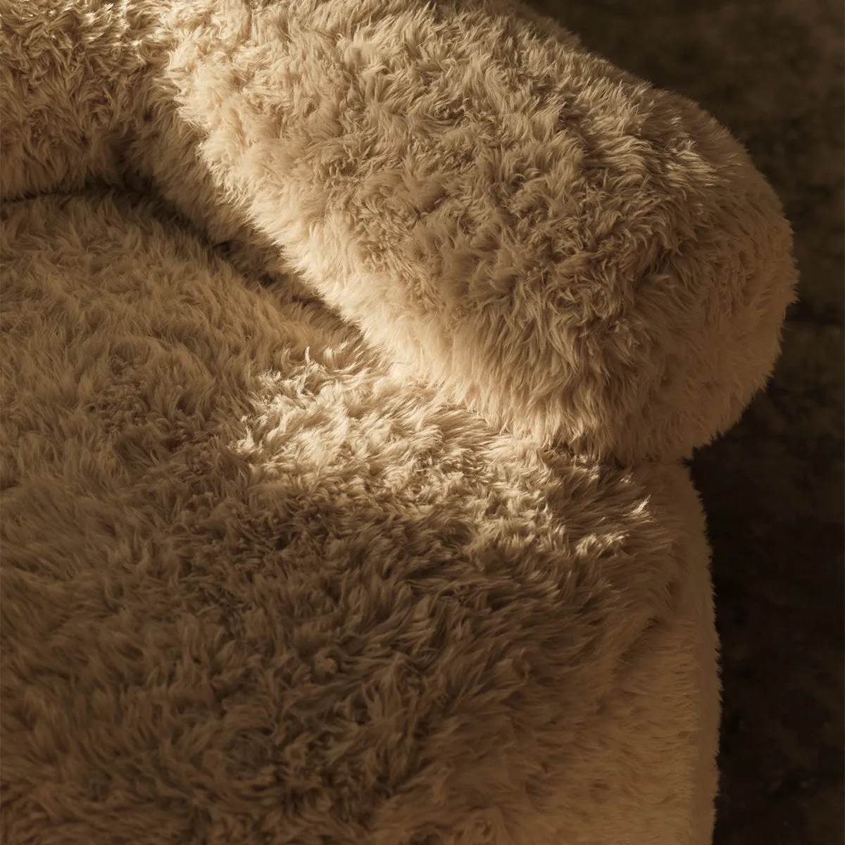 Huggy Swivel Armchair (Paddington)