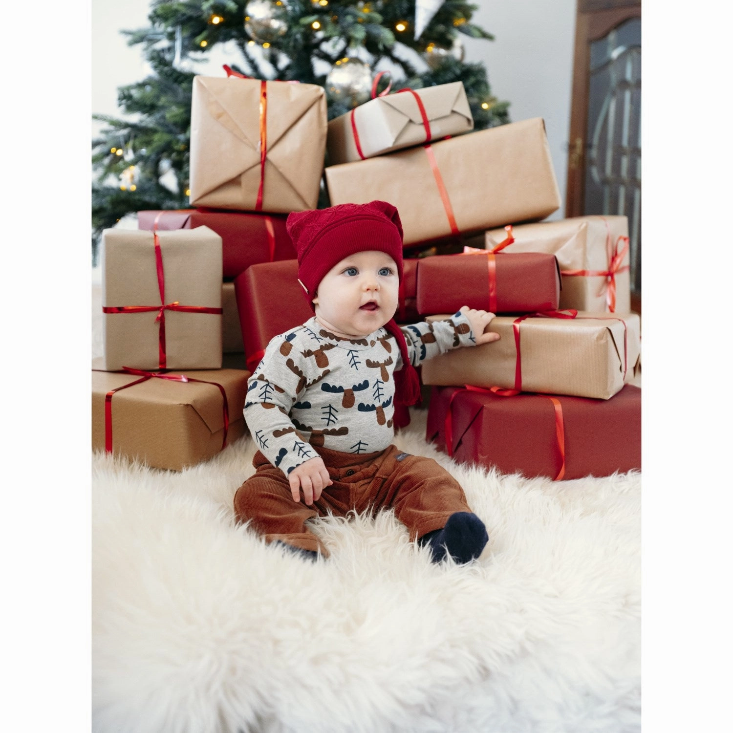 Todays Steal Hust & Claire Teaberry Felone Christmas Hat