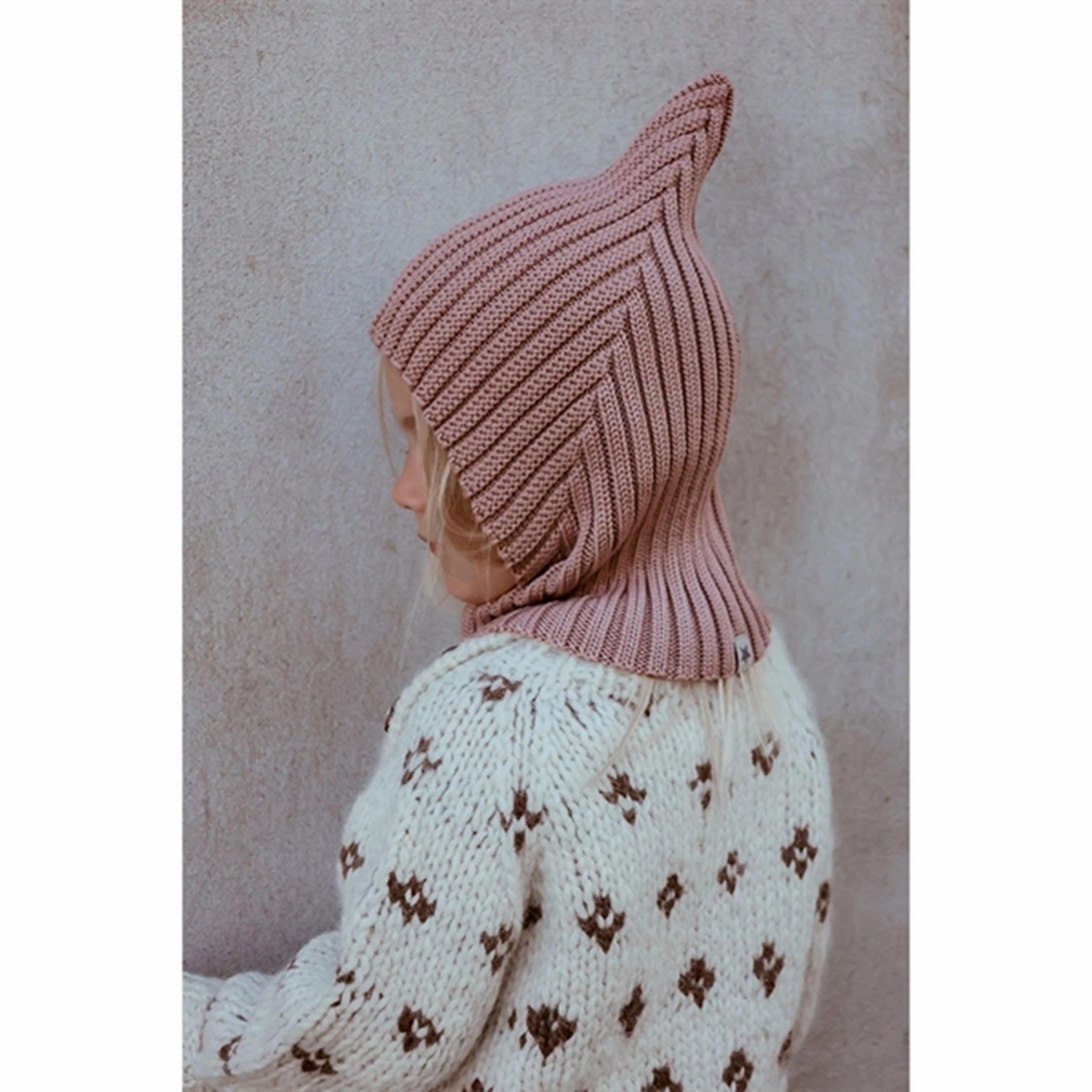 Huttelihut Wool Pixie Bacalava Dusty Rose Limited Time Steal