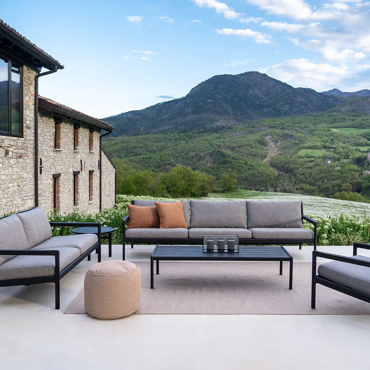 Jack Outdoor Coffee Table