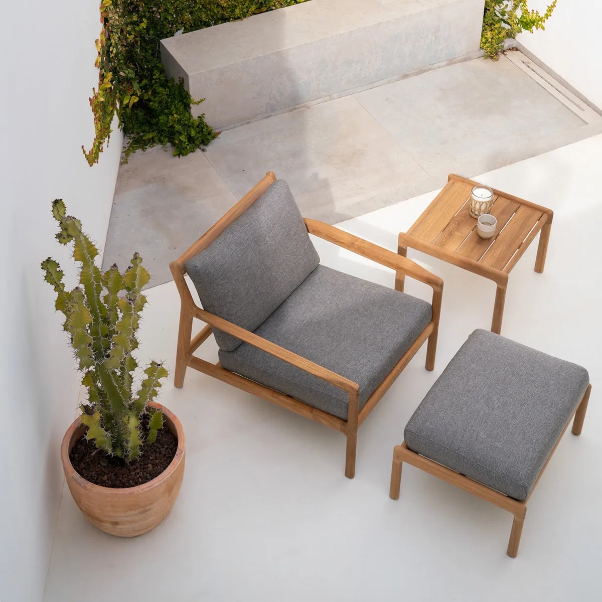 Jack Outdoor Fabric Lounge Chair (Teak, Mocha)