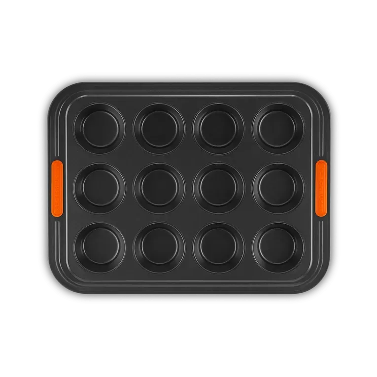 Le Creuset T.N.S Muffin Tray