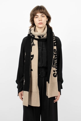 Long Graphic Logo Knit Scarf Oat/Black Must-Have Items