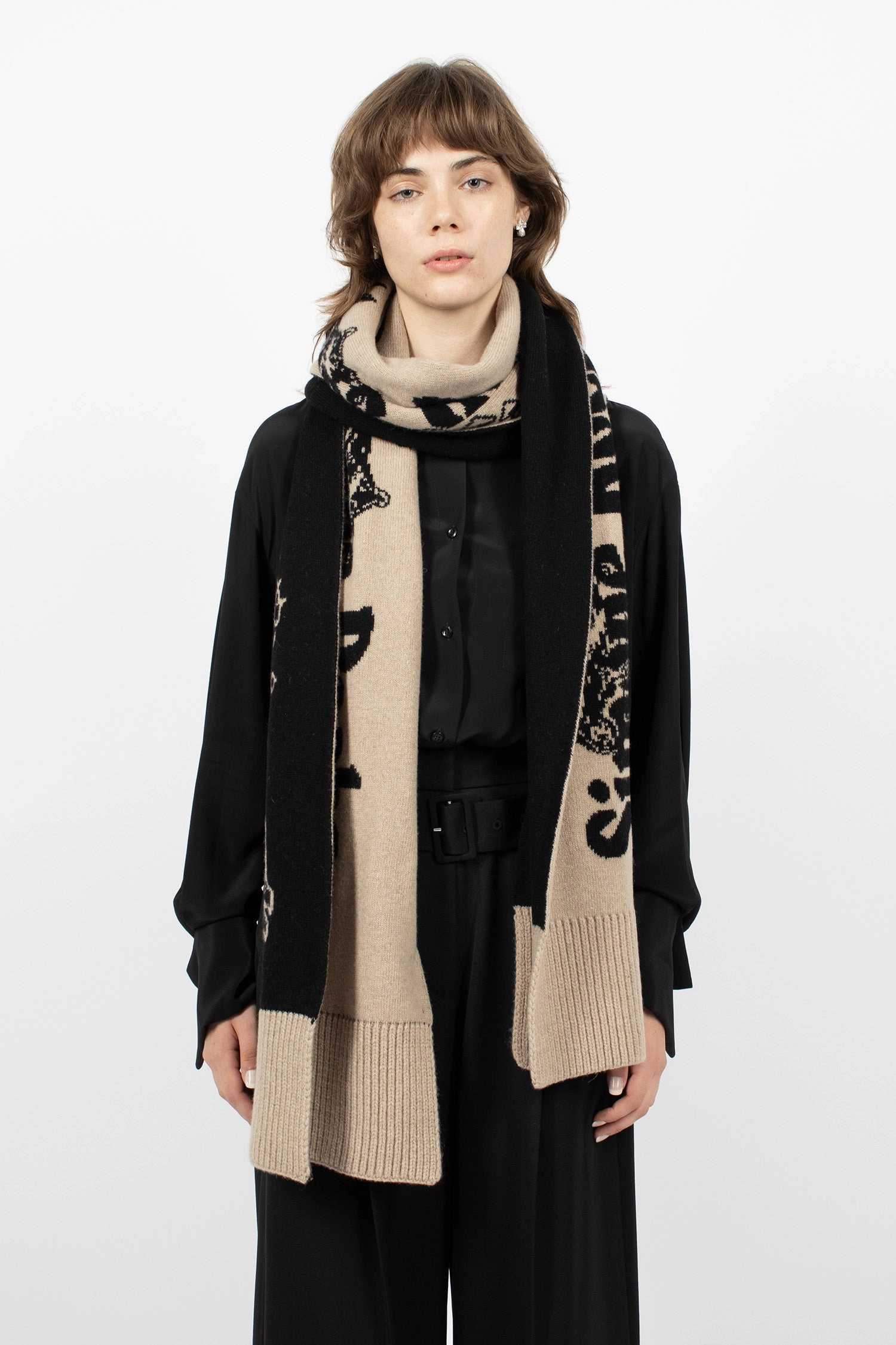 Long Graphic Logo Knit Scarf Oat/Black Must-Have Items