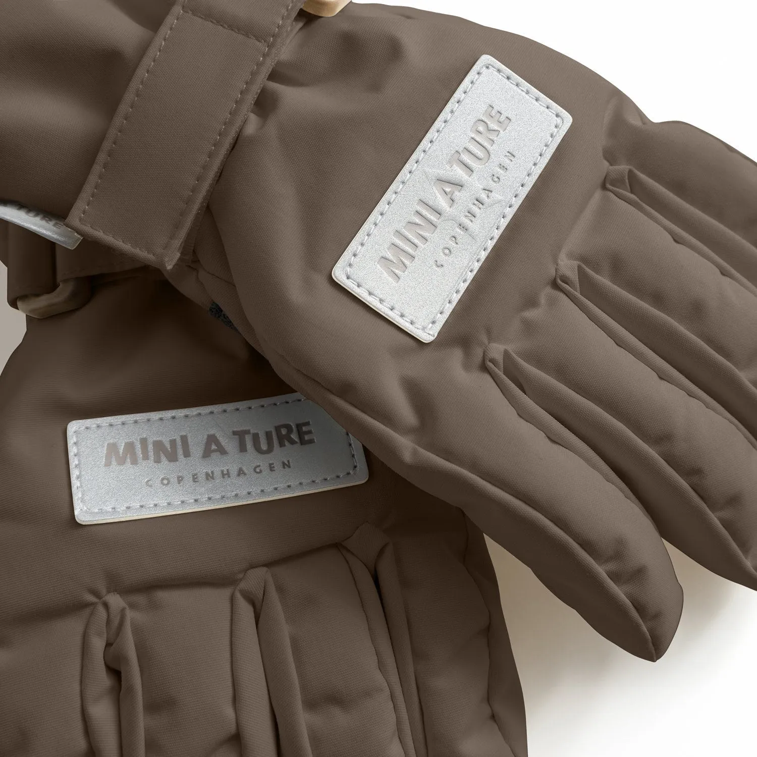 Limited Stock Alert Dont Miss This Offer Mini A Ture Tarmac Green Matcelio Gloves