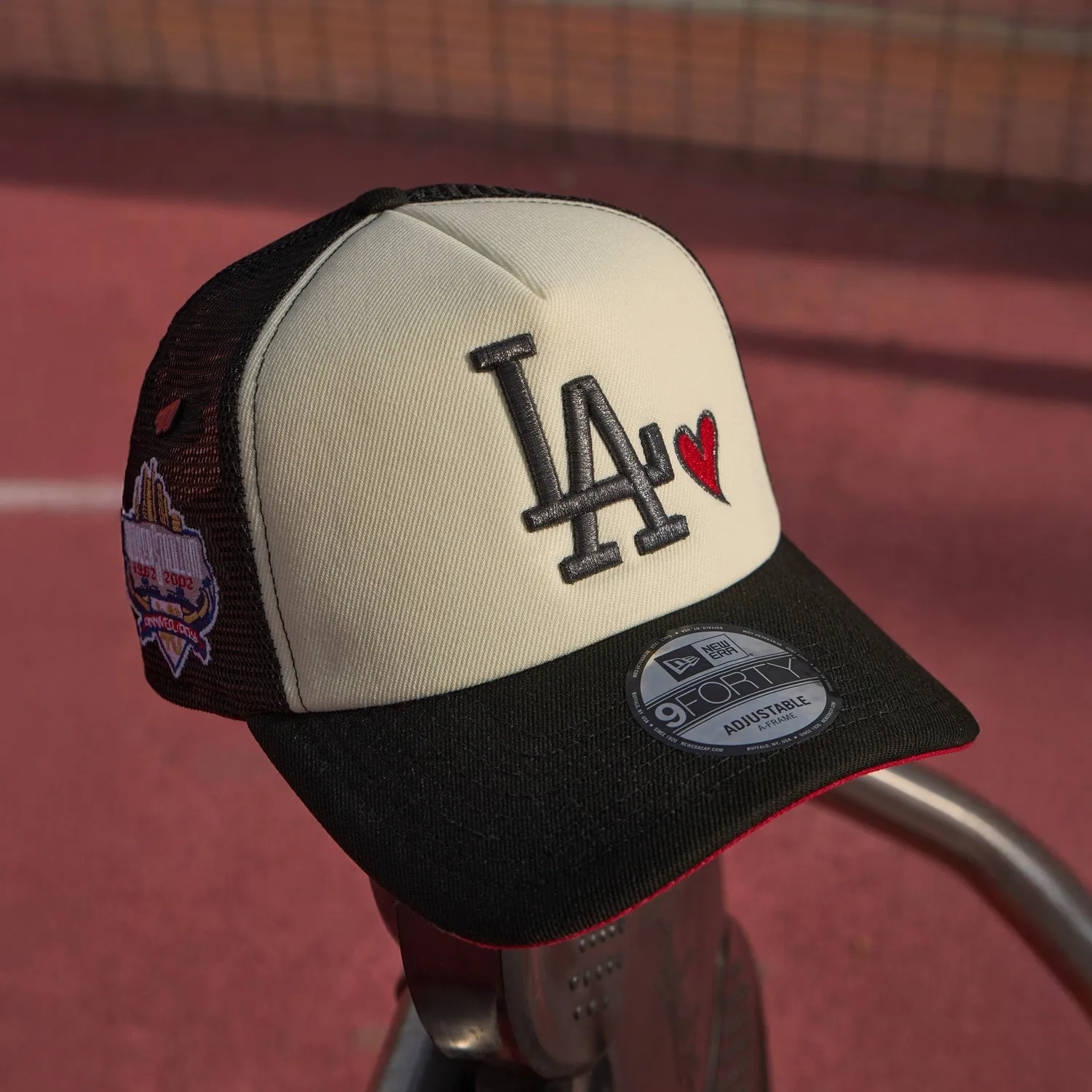 Clearance Steal Today Limited Edition Offer New Era 9Forty A-Frame Trucker Mlb Los Angeles Dodgers 40Th Anniversary Two Tone / Red Uv Snapback