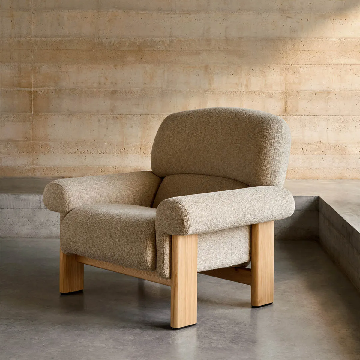 Nema Armchair