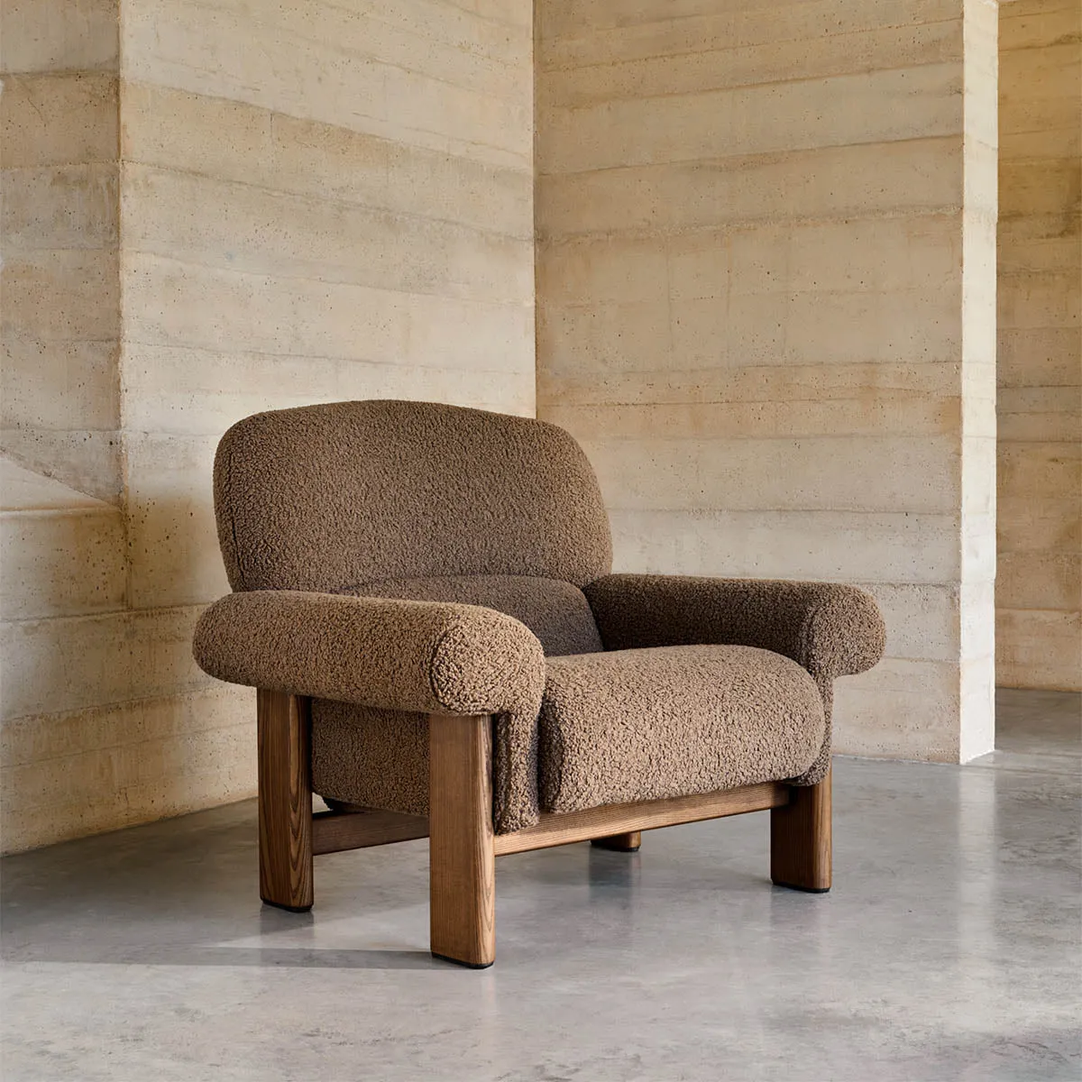Nema Armchair