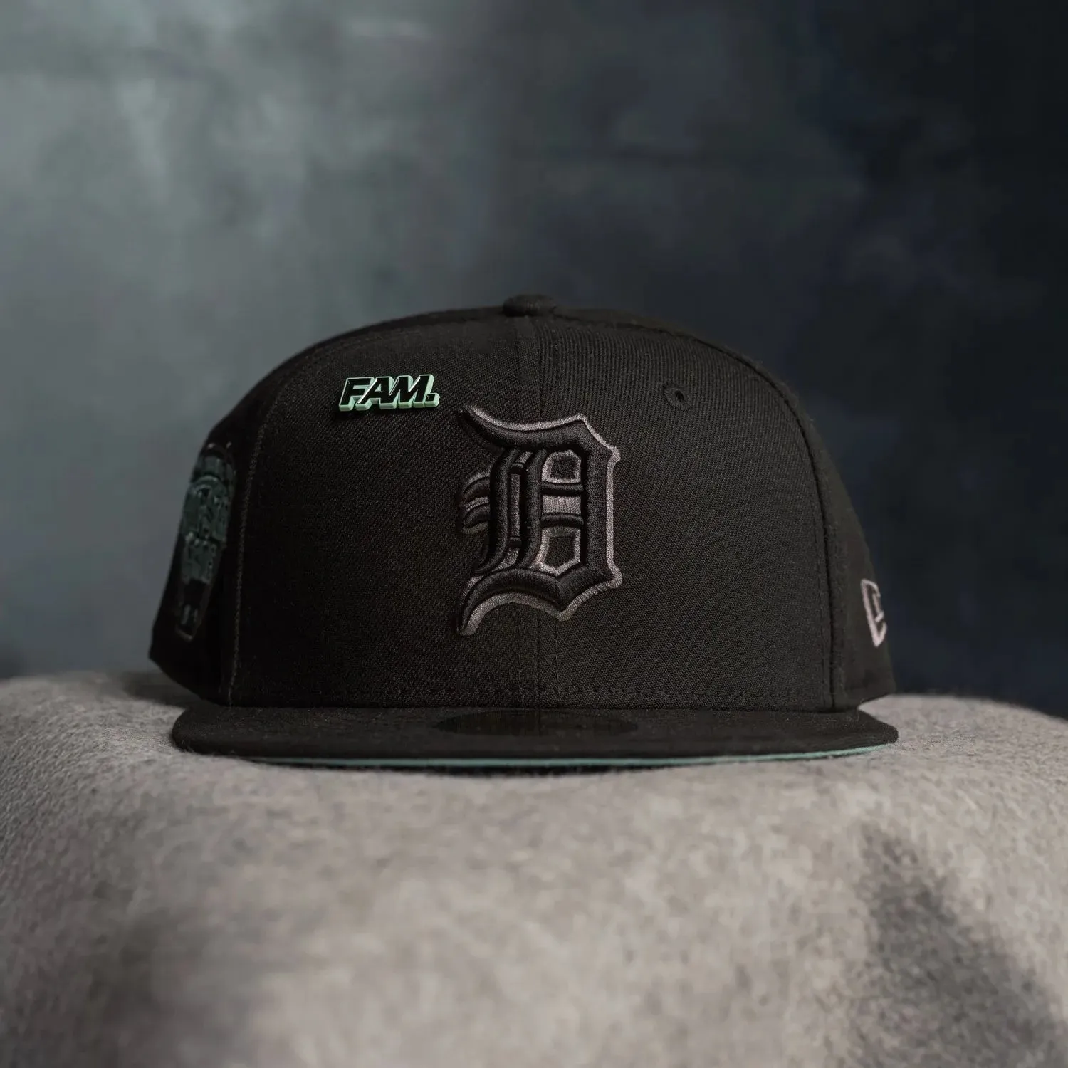 Big Clearance Event Grab It Now New Era 59Fifty Mlb Detroit Tigers All Star Game 2005 Black / Mint Uv Fitted Cap