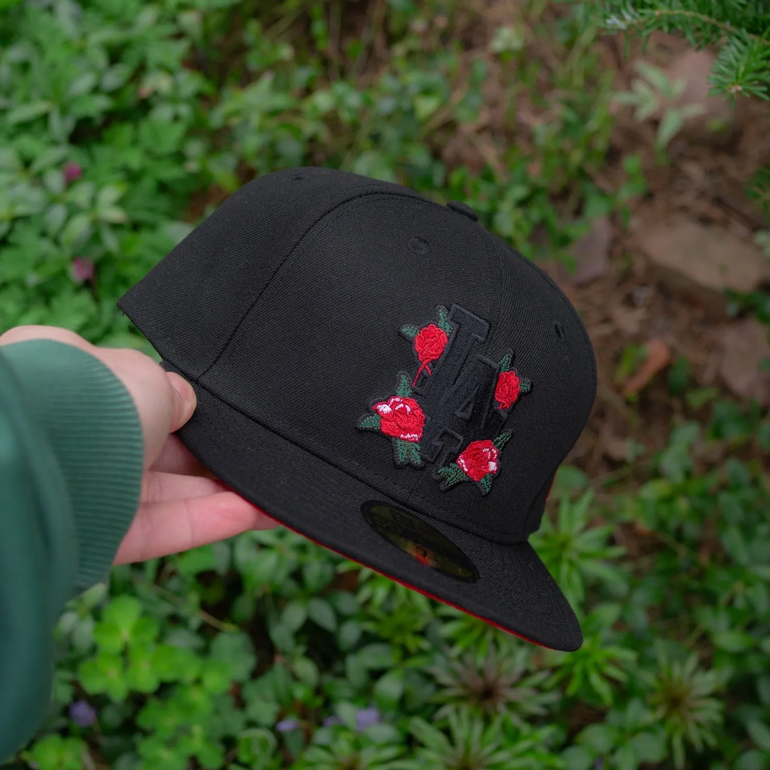 Save Big Online Hot Offer Ending Soon New Era 59Fifty Mlb Los Angeles Dodgers Roses Black / Scarlet Uv Fitted Cap