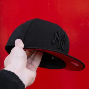 Special Offer Inside Exclusive Holiday Deal New Era 59Fifty Mlb New York Yankees World Series 1996 Black Wool / Red Uv Fitted Cap