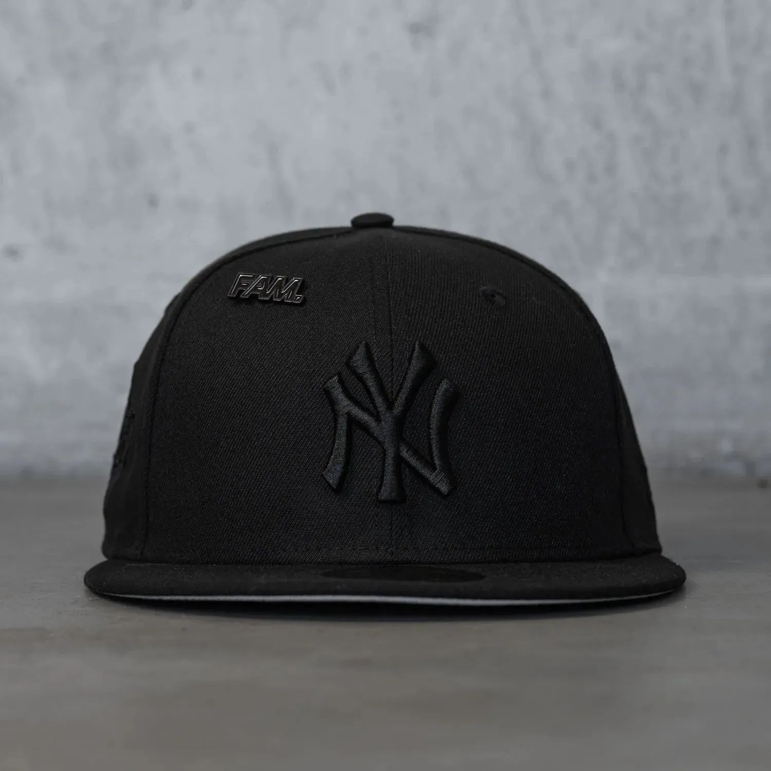 New Era 59Fifty Mlb New York Yankees World Series 1998 Black On Black / Grey Uv Fitted Cap Hot Pick Deal Weekend Flash Offer