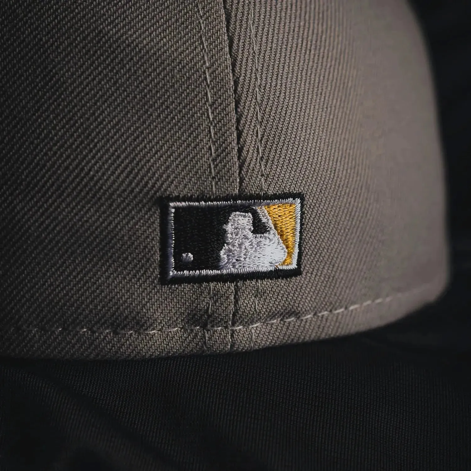 New Era 59Fifty Mlb New York Yankees World Series 1999 Two Tone / Yellow Uv Fitted Cap Must-Have Gift Ideas Shop Smart Deals