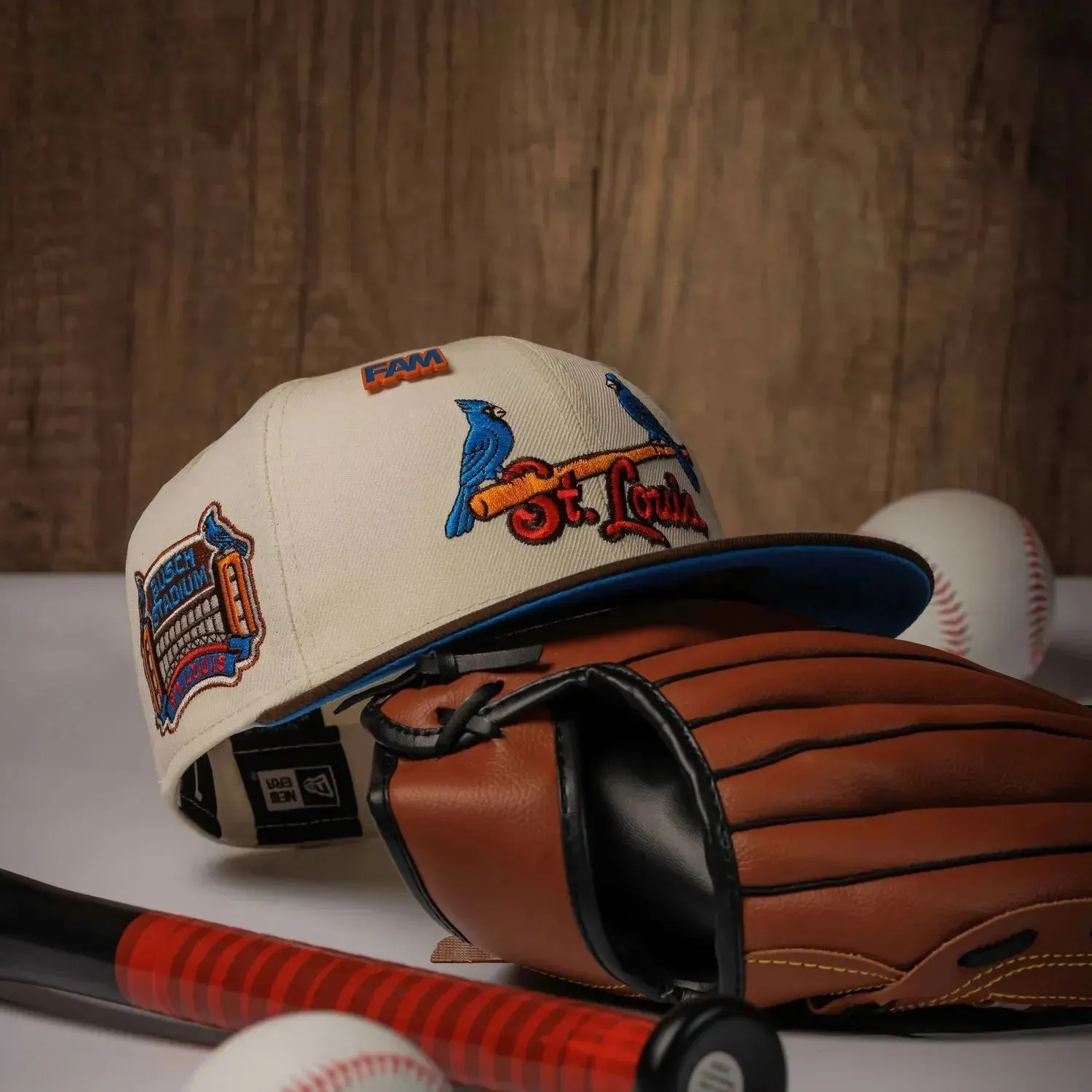 Hot Pick Deal Must-Have Deal New Era 59Fifty Mlb Saint Louis Cardinals Busch Stadium Two Tone / Sunwash Blue Uv Fitted Cap
