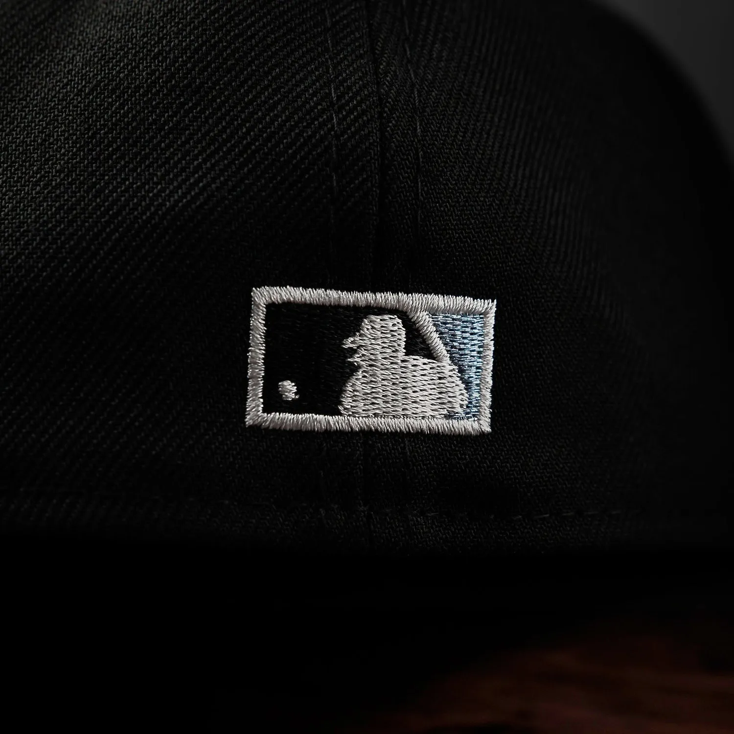 Gift Ideas Galore New Era 59Fifty Mlb Ws 99 New York Yankees Black / Gray Uv Fitted Cap
