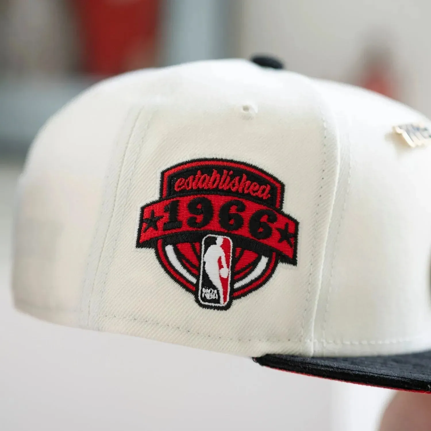 New Era 59Fifty Nba Chicago Bulls Established 1966 Two Tone / Scarlet Uv Fitted Cap Clearance Sale Online Exclusive Steal