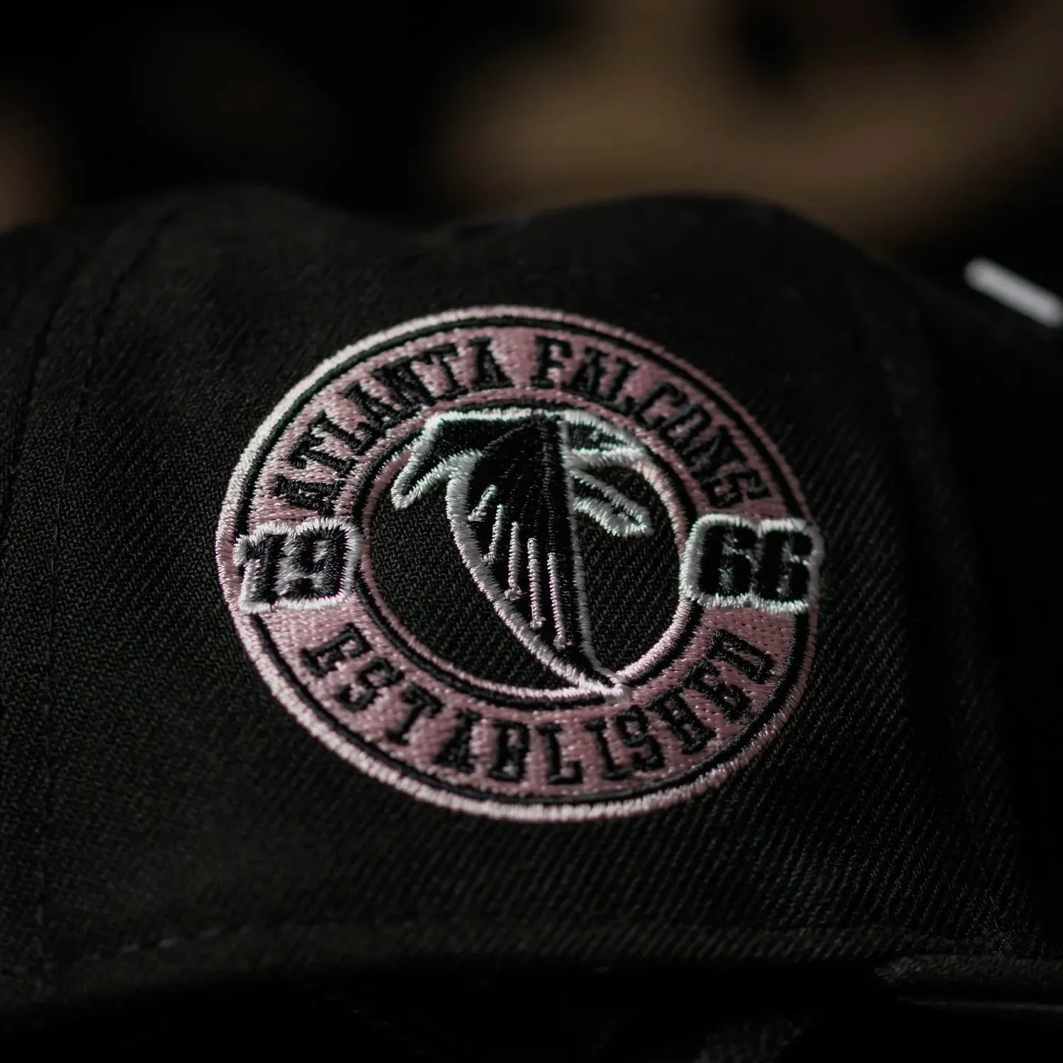 Online Deal Frenzy New Era 59Fifty Nfl Atlanta Falcons 1966 Established Black / Pink Uv Fitted Cap