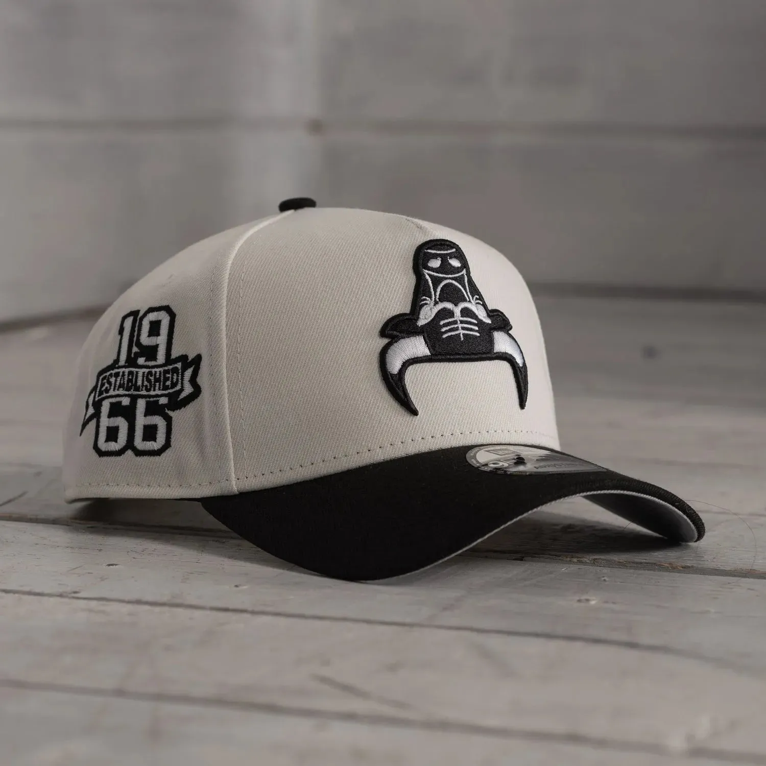 Flash Pick Today New Era 9Forty A-Frame Mlb Chicago Bulls Established 1966 Two Tone / Grey Uv Snapback Cap
