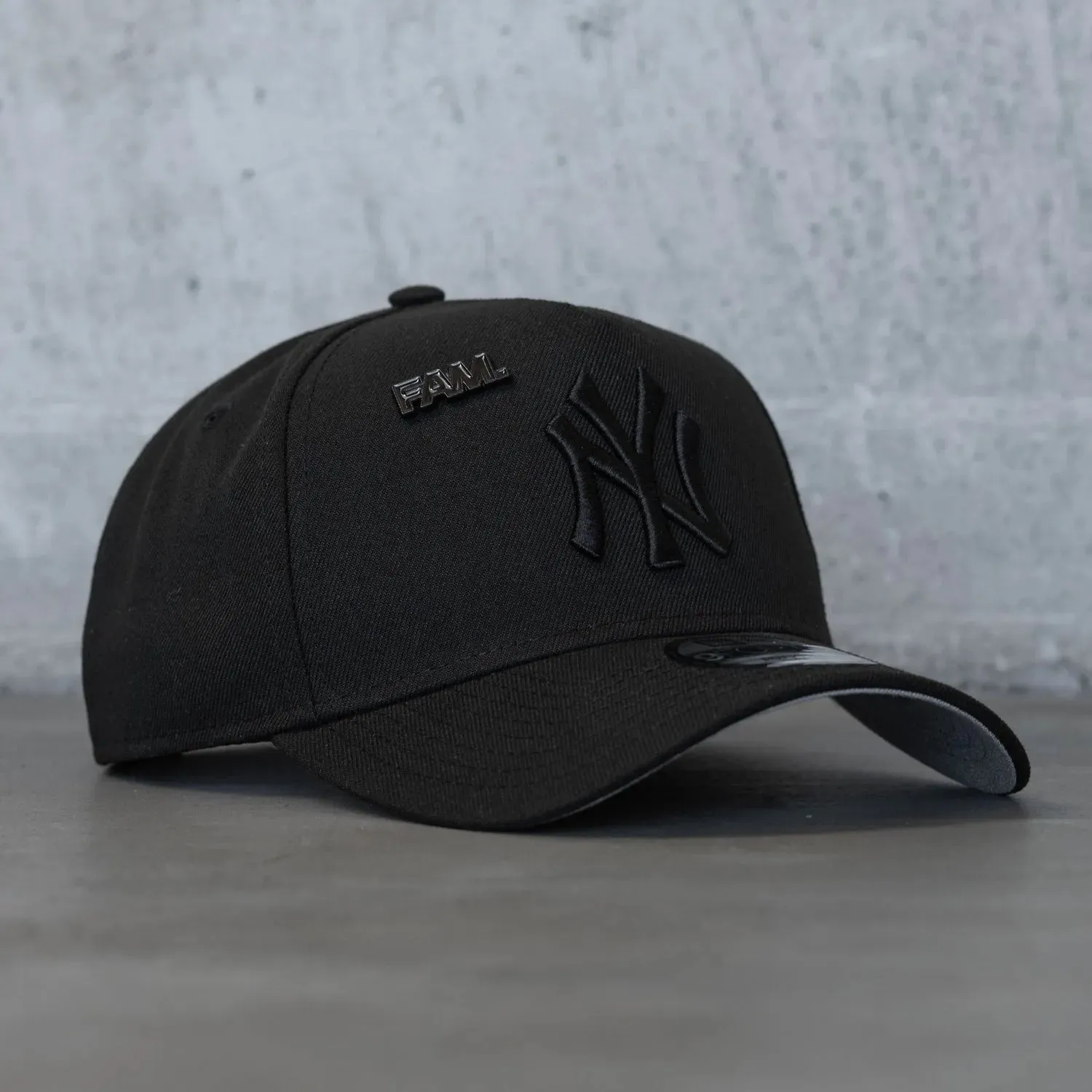 New Era 9Forty A-Frame Mlb New York Yankees Black / Grey Uv Snapback Dont Wait! Save Today