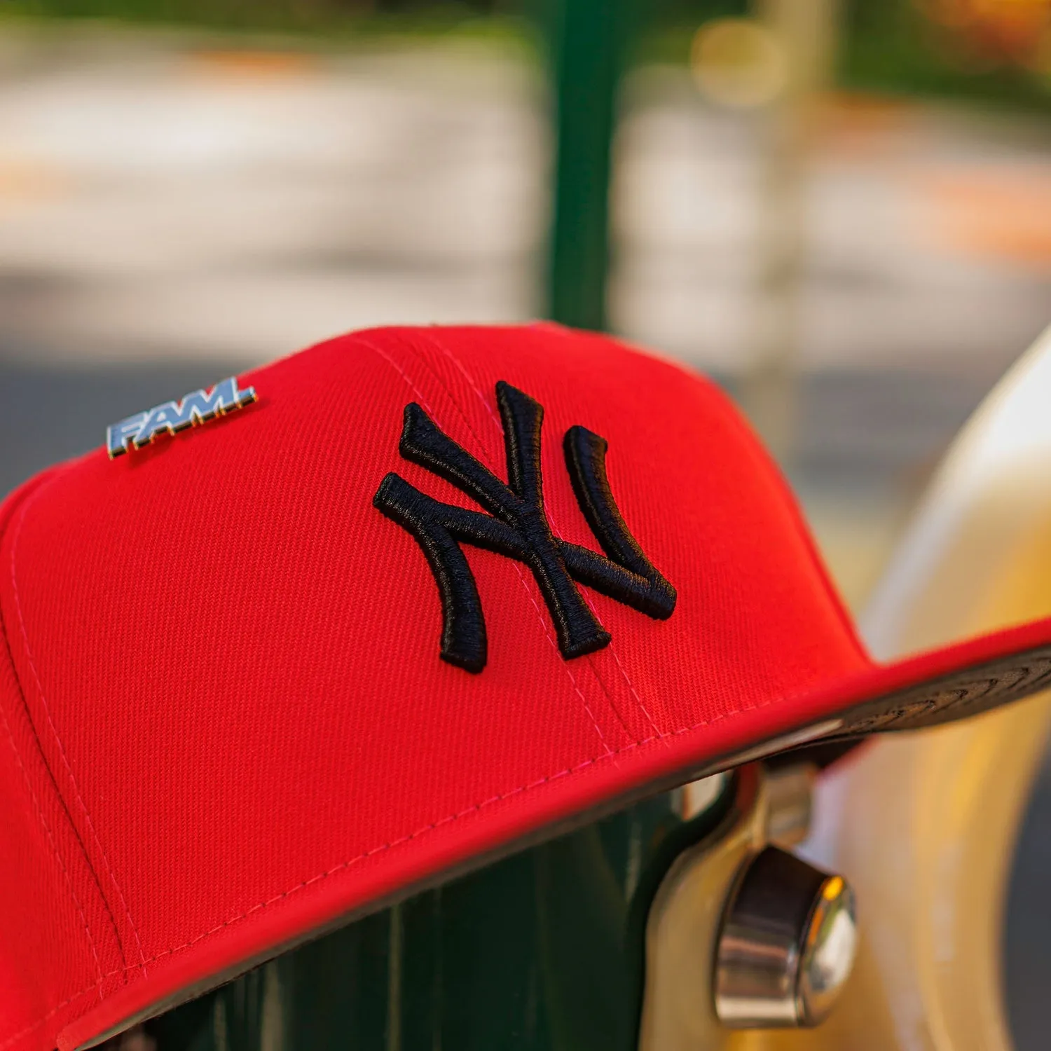 Special Savings Today Instant Hot Deal New York Yankees Mlb Hot Lava Black Uv / New Era 59Fifty Fitted Cap