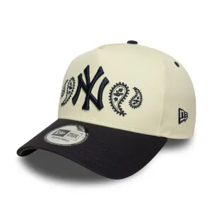 End-of-Week Deals Must-Have Steals New York Yankees Mlb Paisley White Black Two Tone Green Uv / New Era 9Forty A-Frame
