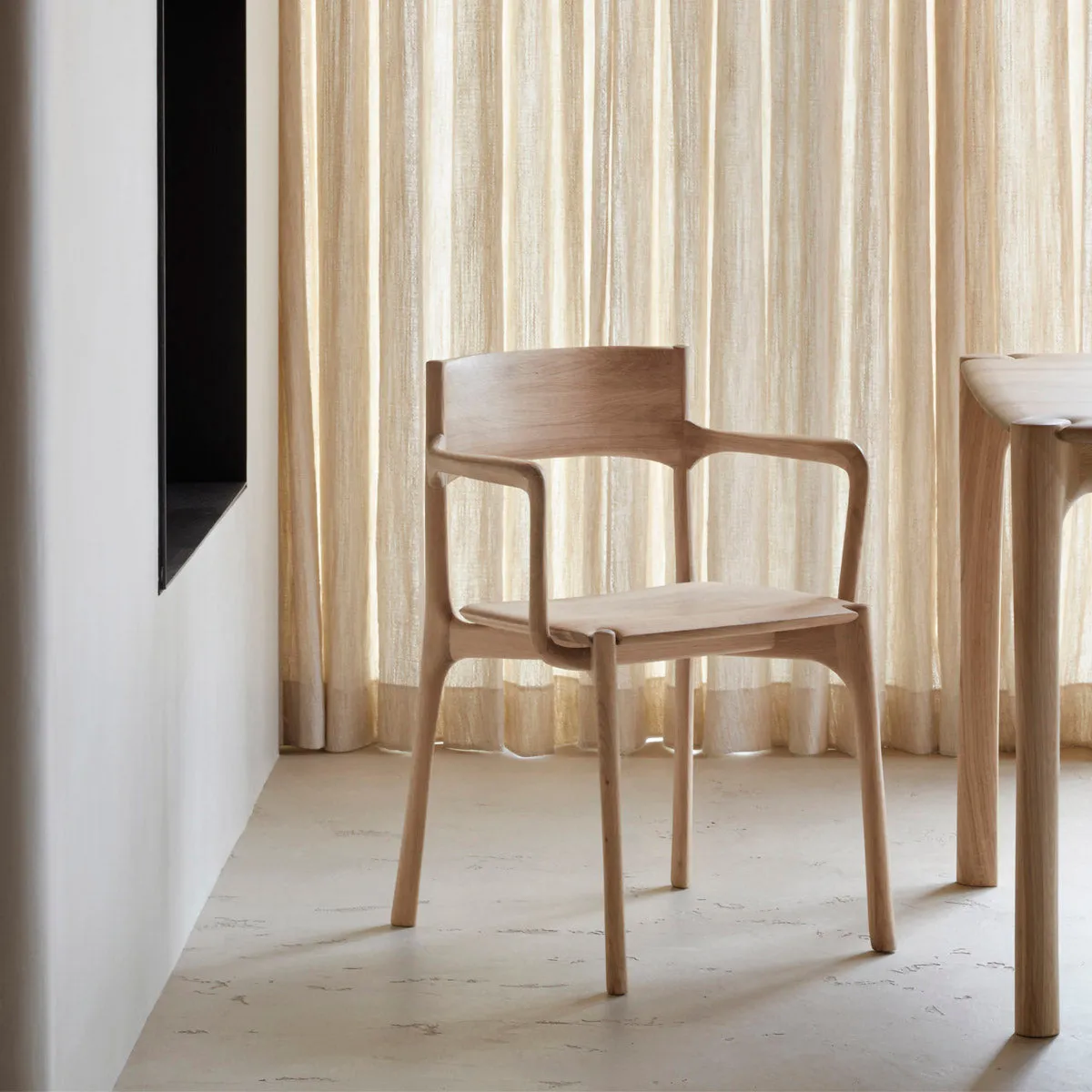 Pi Dining Arm Chair