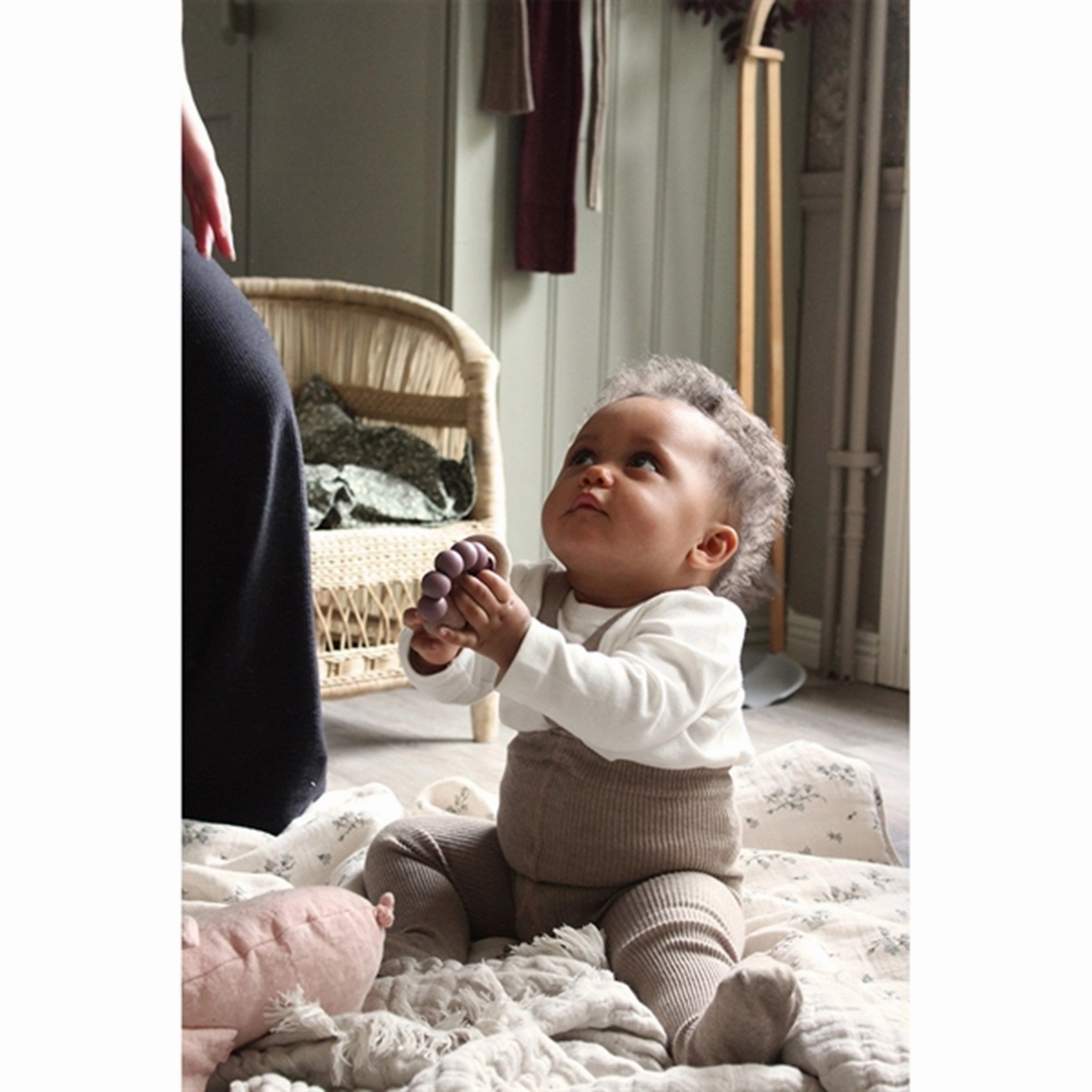 Silly Silas Footed Tights Peanut Online Exclusive Offer Gift Sale Event