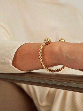 Trending Now Offer Tilly Sveaas Gold Roped Torque Bracelet