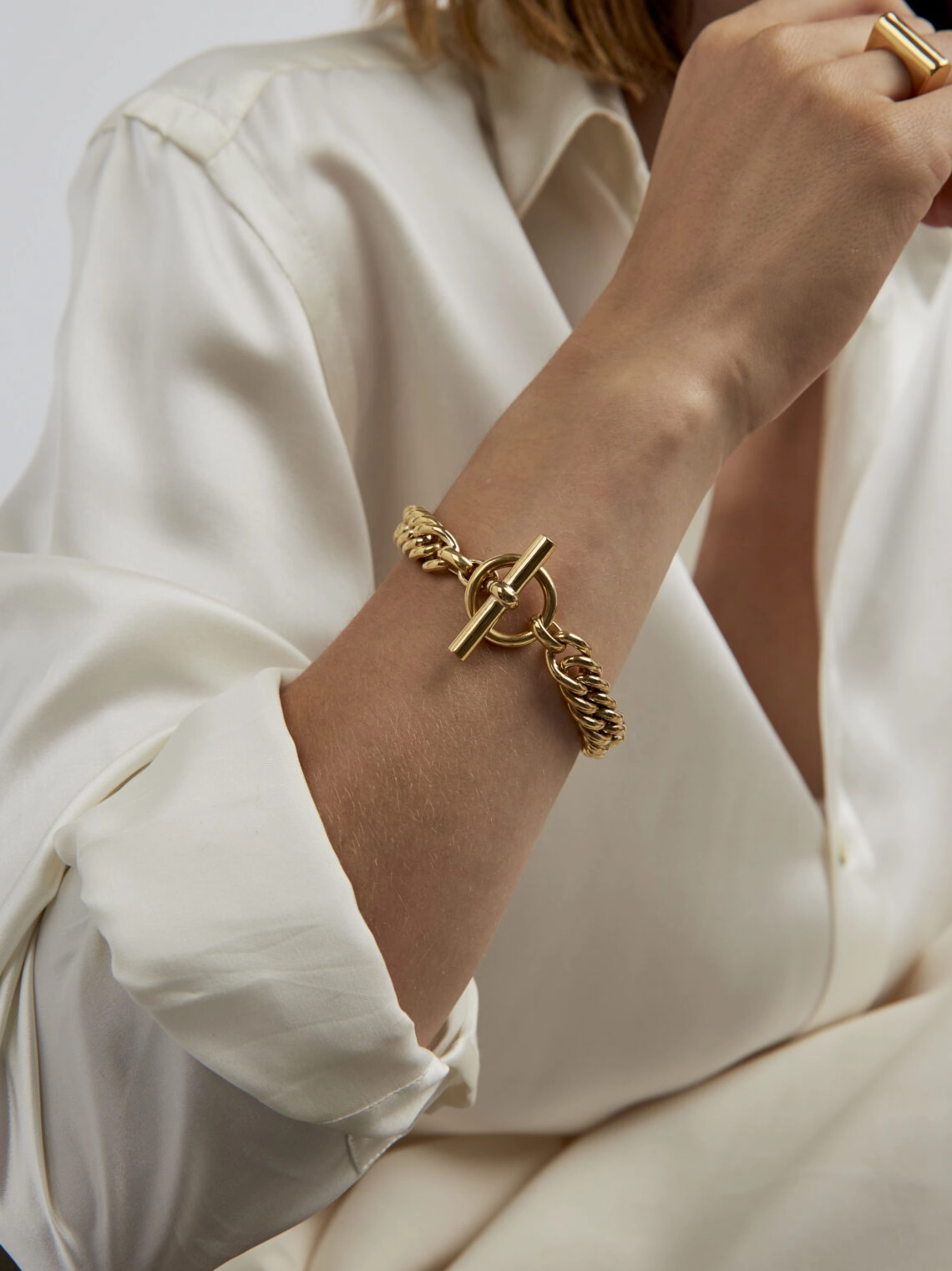 Tilly Sveaas Small Gold Curb Link Bracelet Shop the Best Deals Todays Hot Pick
