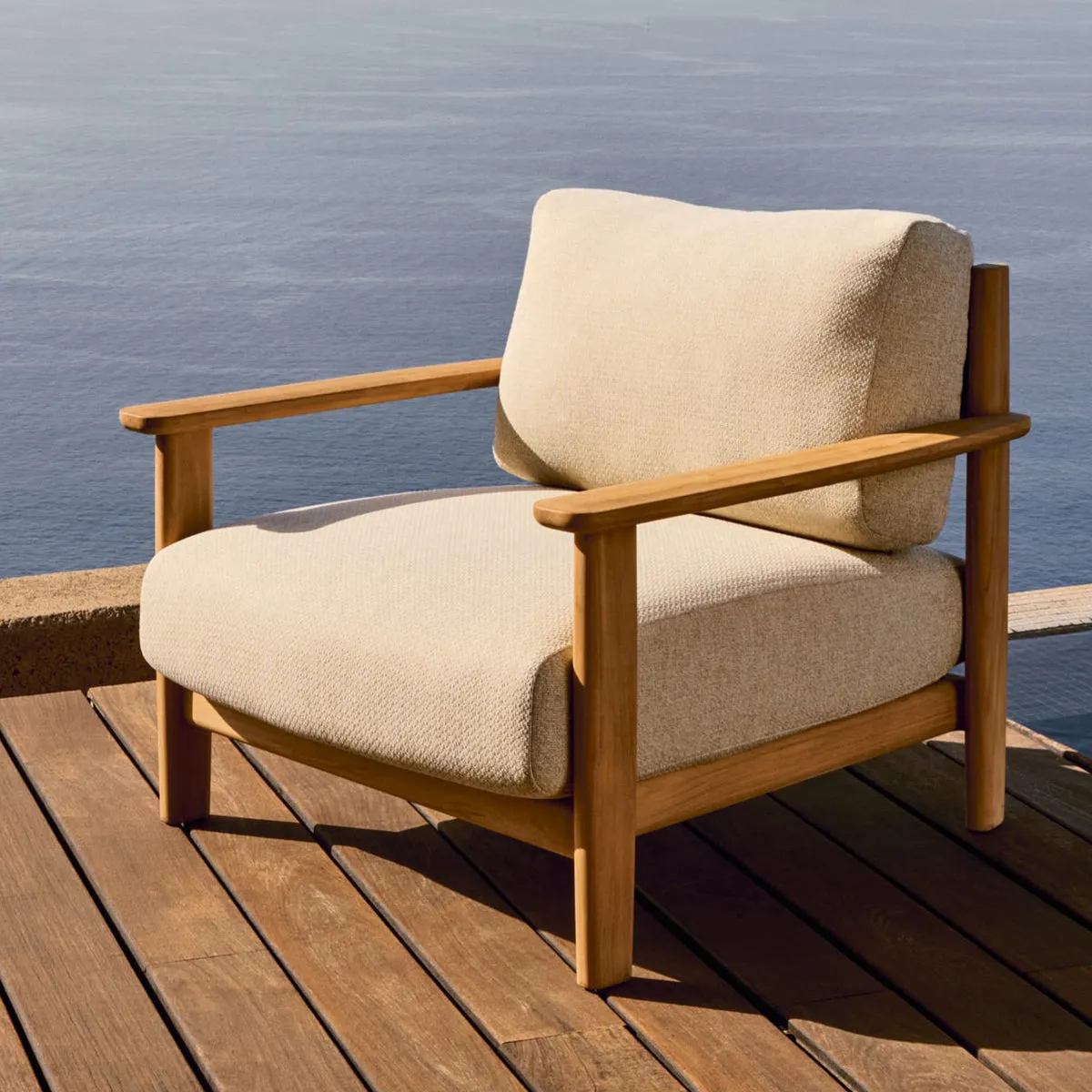 Tirant Armchair (Teak)