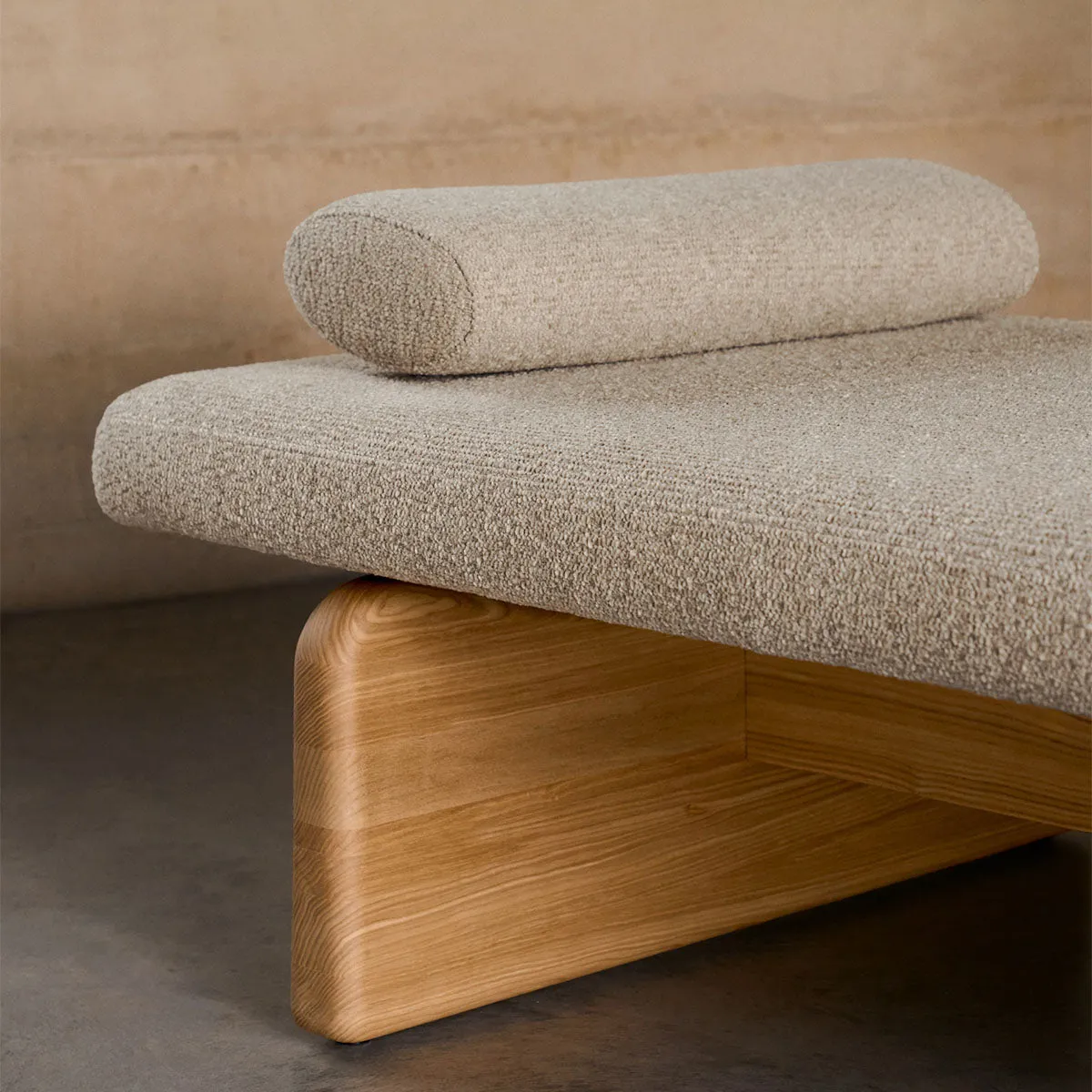 Topaz Daybed