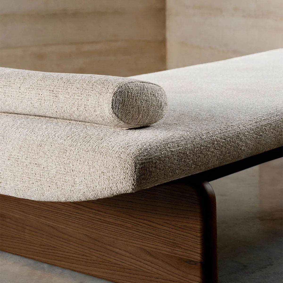 Topaz Daybed