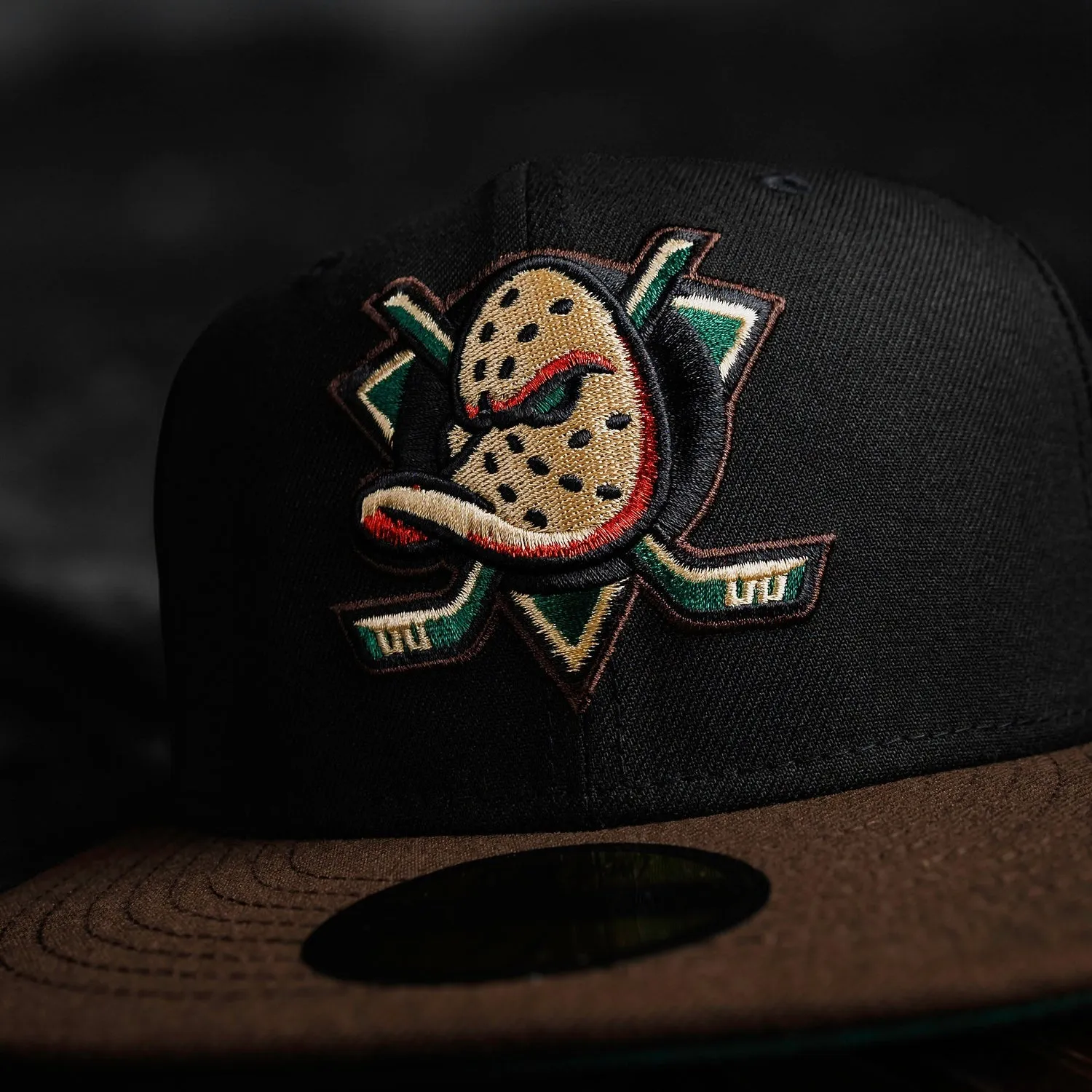 New Era 59Fifty Nhl Anaheim Ducks Black / Emerald Green Uv Fitted Cap Hot Deal Alert