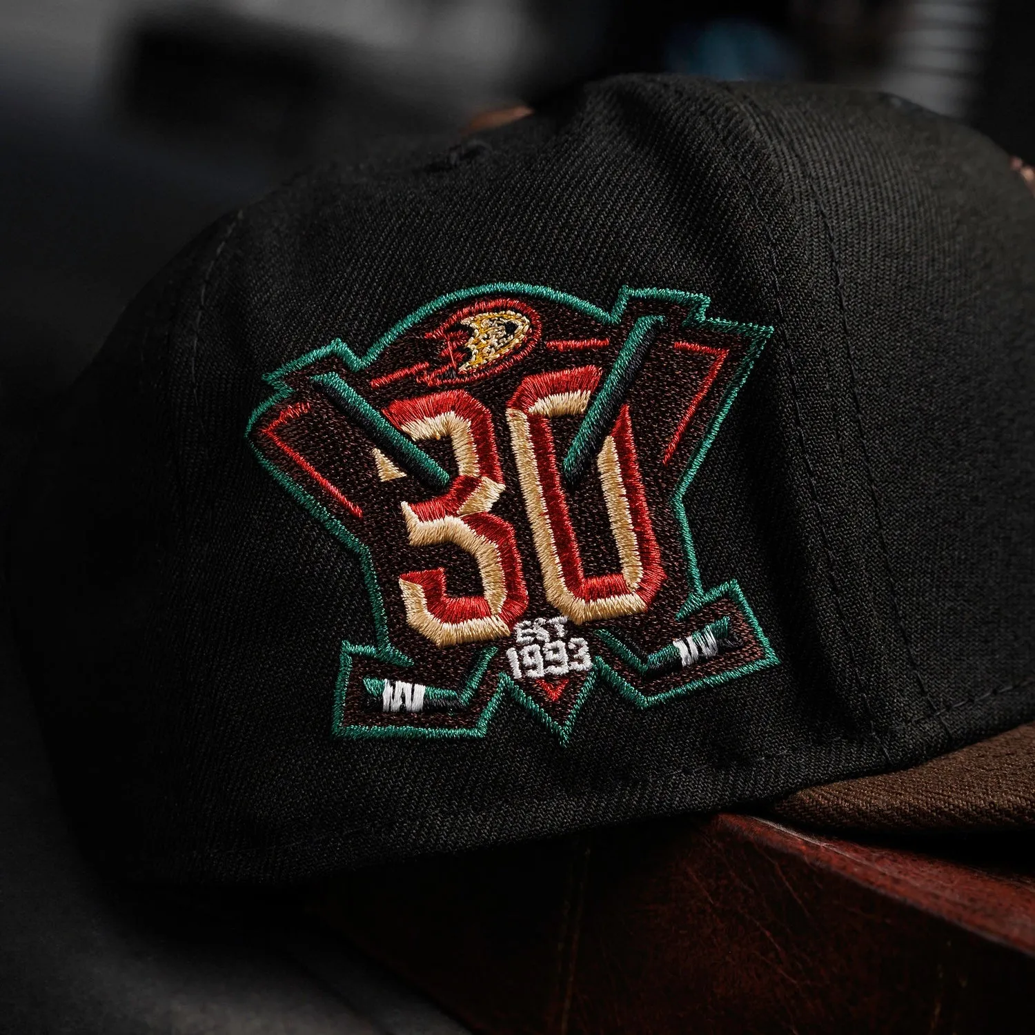 Limited Stock Deals New Era 59Fifty Nhl Anaheim Ducks Black / Emerald Green Uv Fitted Cap