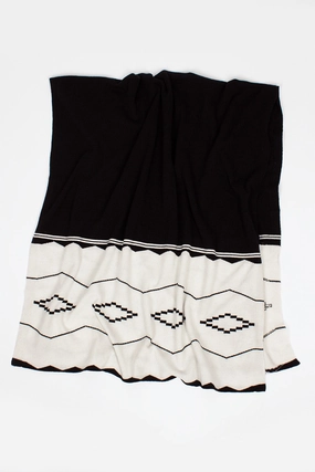 Flash Discount Today Pueblo Wrap Scarf Black/White